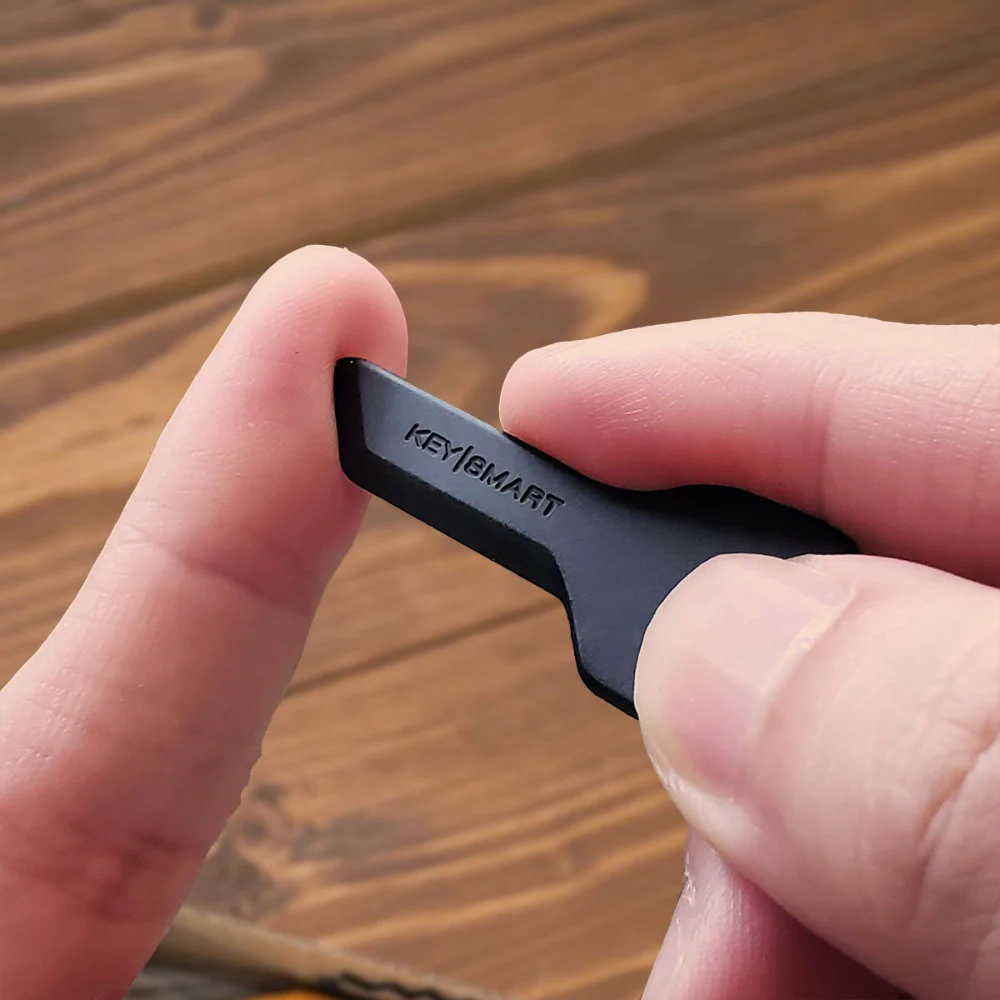 KeySmart SafeBlade Keychain Package Opener - Image 5