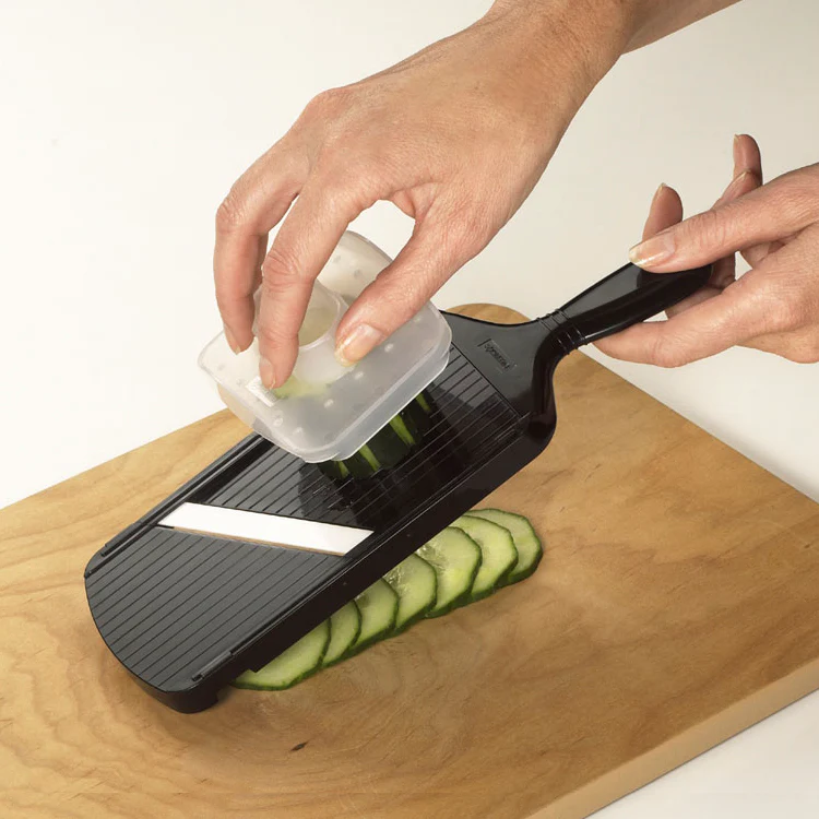Kyocera Adjustable Mandoline Slicer - Image 4