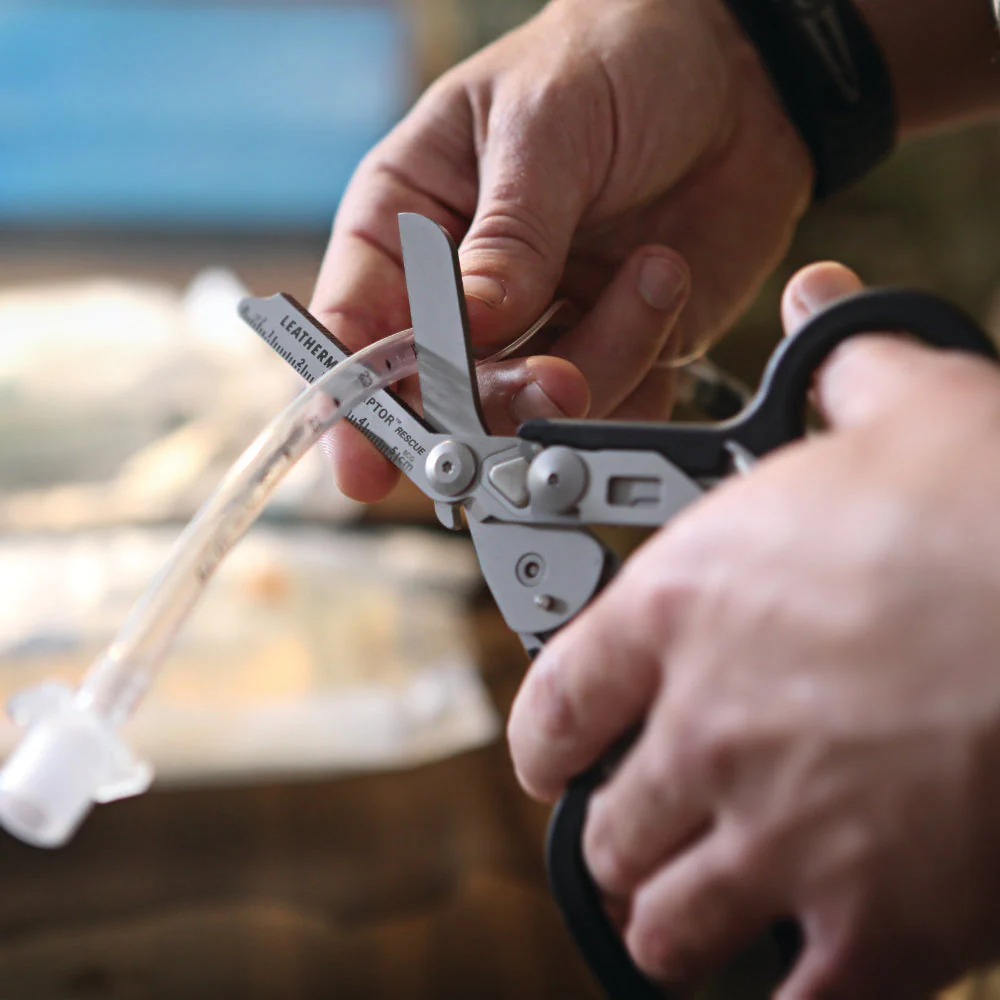 Leatherman Raptor Rescue Multi-tool with Utility Holster - Image 7