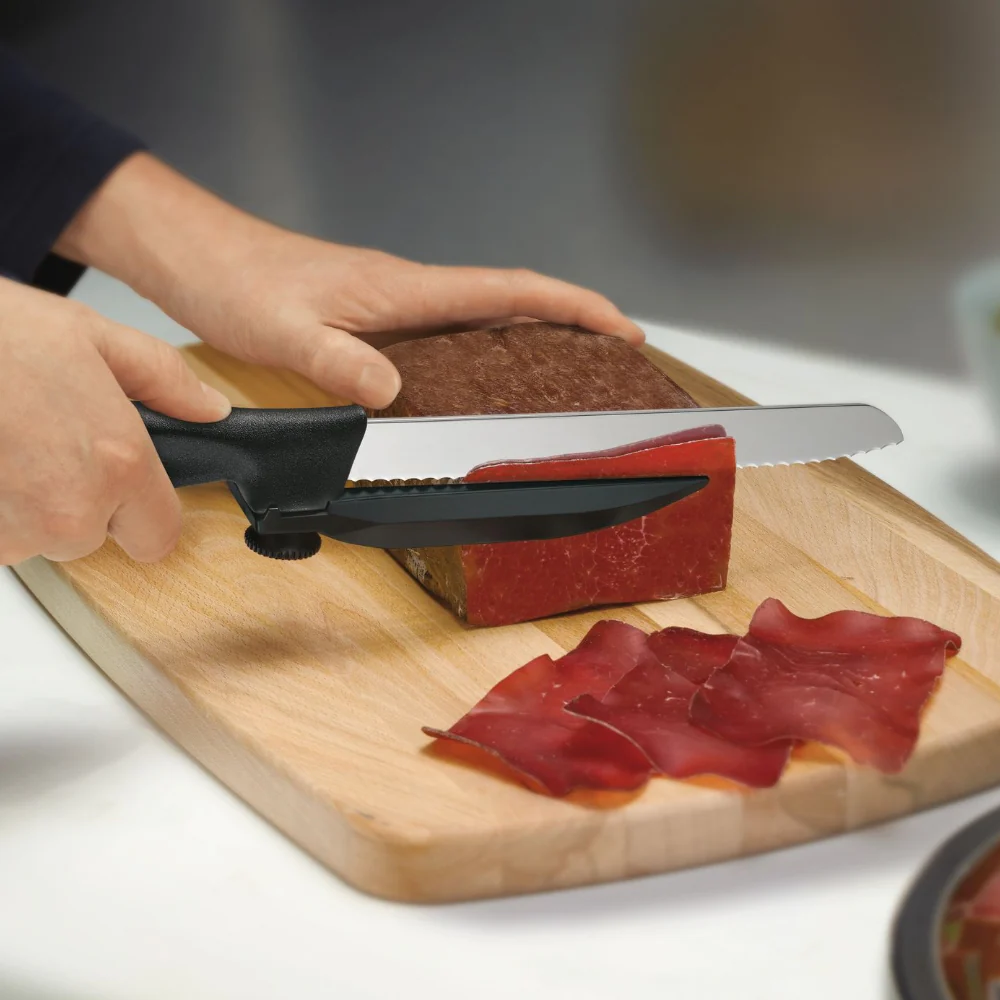 Swiss Classic 8" Serrated DUX-Knife with Adjustable Slicing Guide by Victorinox - Image 5