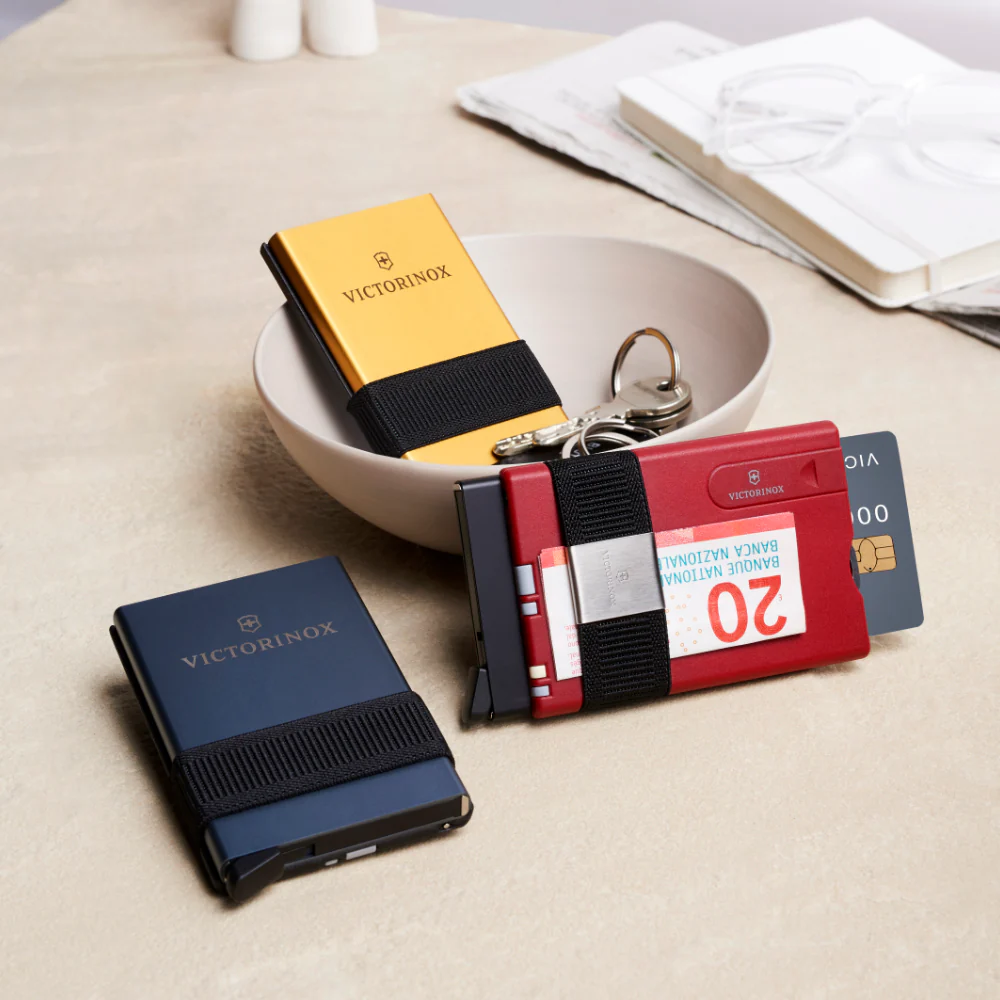 Victorinox Secrid Smart Card Wallet - Image 3