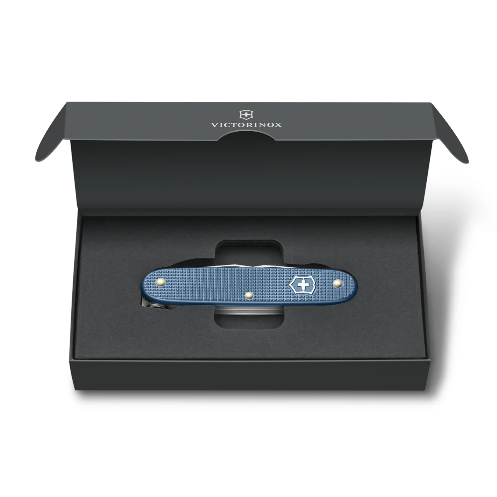 Victorinox Glacial Blue Pioneer X Alox 2026 Limited Edition Swiss Army Knife - Image 5